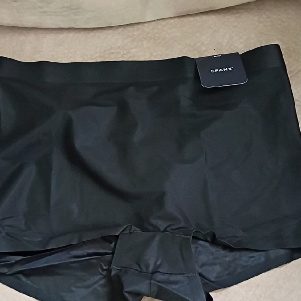 SPANX Women's  Black Sheer Control BoyShort Size M - Picture 3 of 7